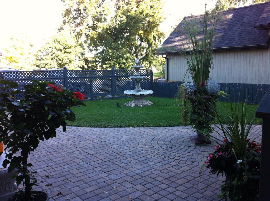 Point Pelee Lakeshore B&B Leamington Exterior foto